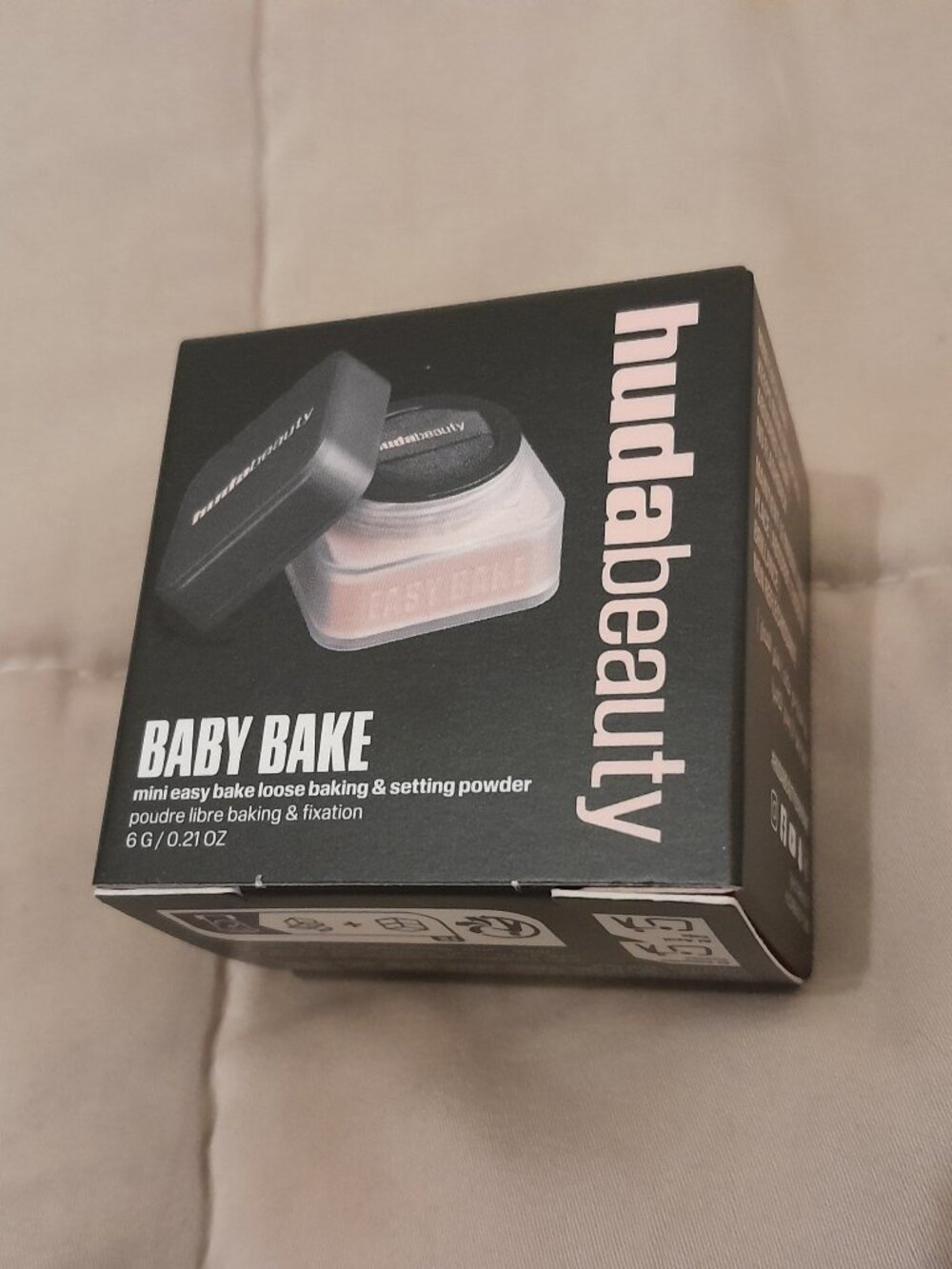 Huda Beauty Baby Bake Loose Baking & Setting Powder